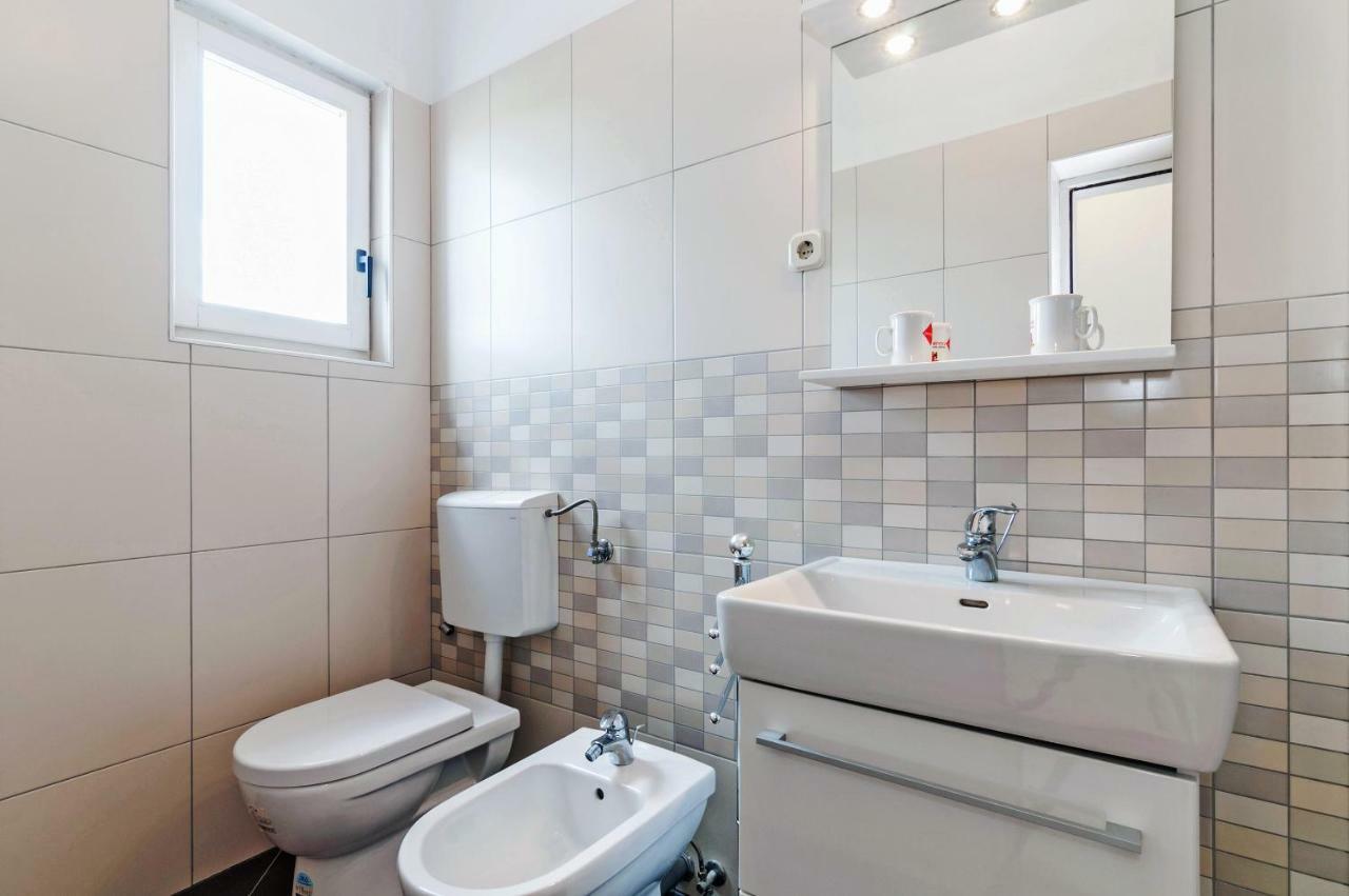 Apartmani Labud ซูโกชัน ภายนอก รูปภาพ